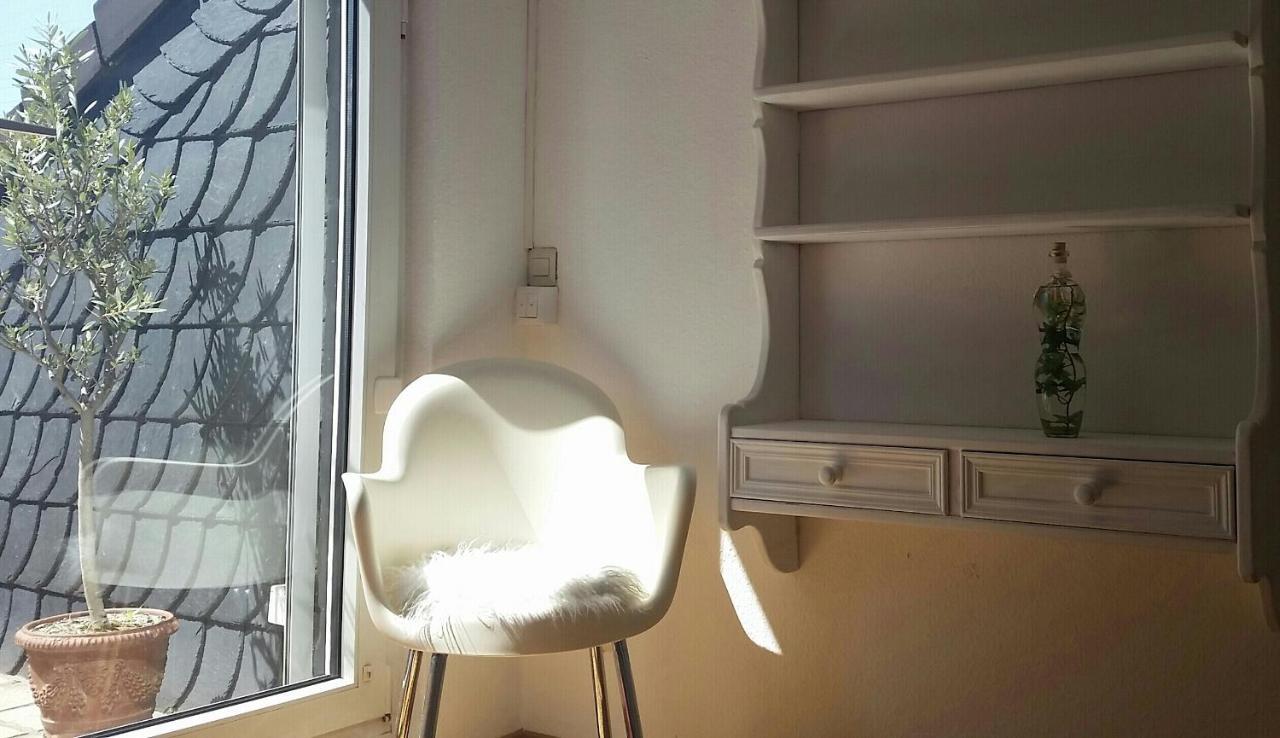 Ruhige Wohnung An Der Uni Düsseldorf Esterno foto